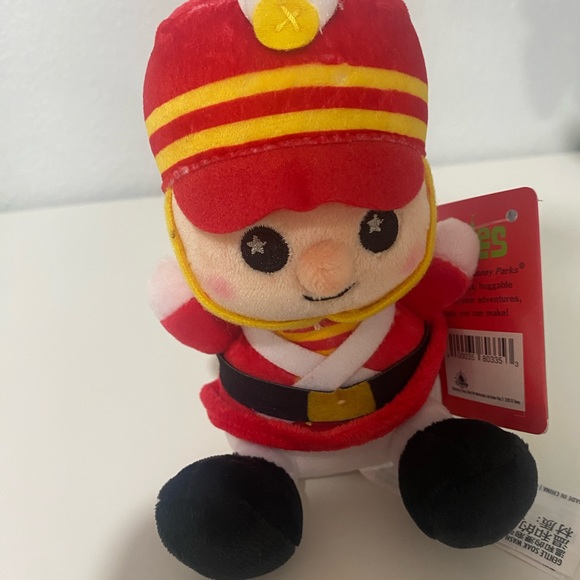 Disney Wishables, Toy Soldier, Merry Christmas Series Limited Release - Picture 6 of 6